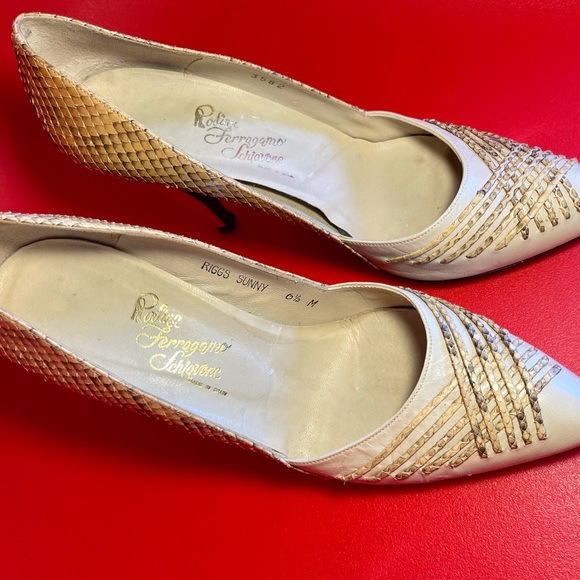 Vtg cream Leather and snake skin Pumps US Size 6.5 - Picture 3 of 6